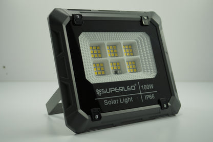 REFLECTOR LED SOLAR 100W LUZ CALIDA
